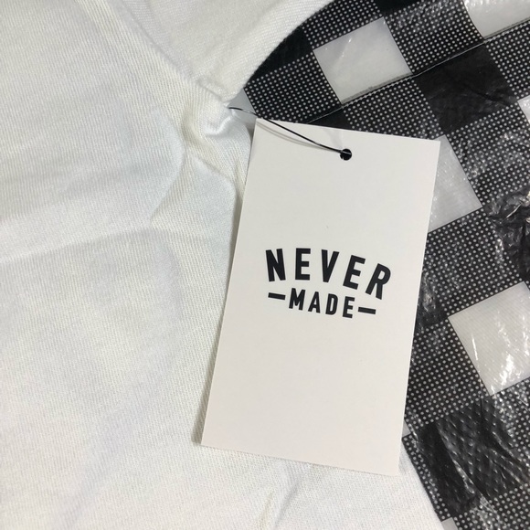 Never Made NM Ruff On Rats White With Tags T shirt - Picture 7 of 8